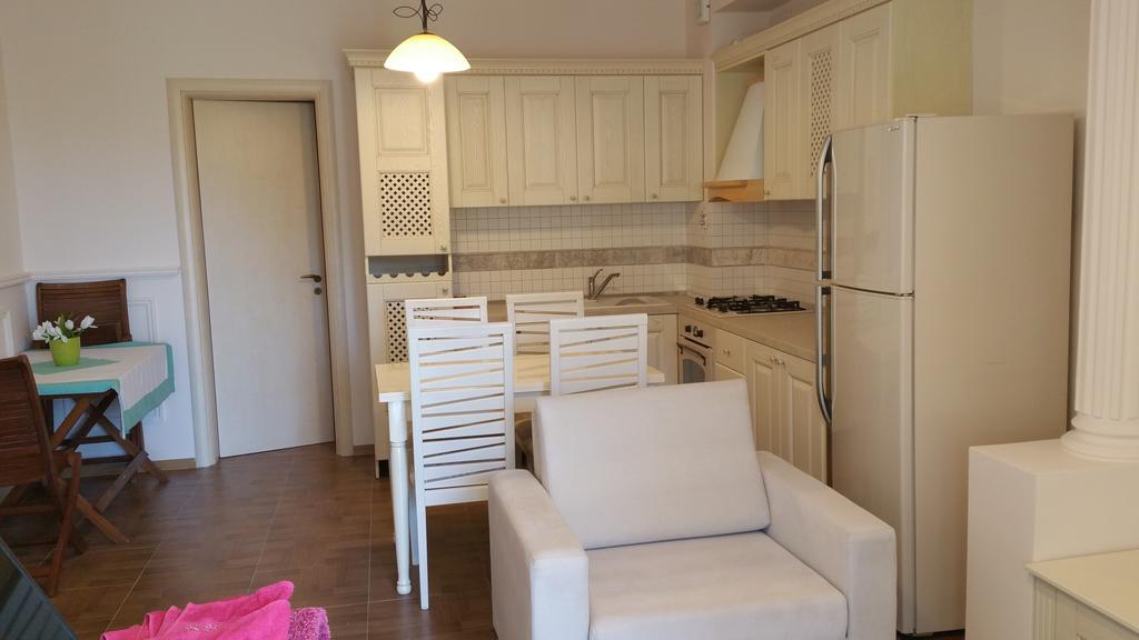 Laura'S Home Драч Екстериор снимка