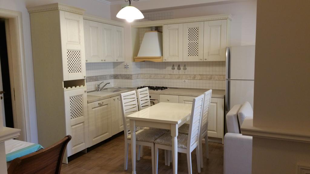 Laura'S Home Драч Екстериор снимка